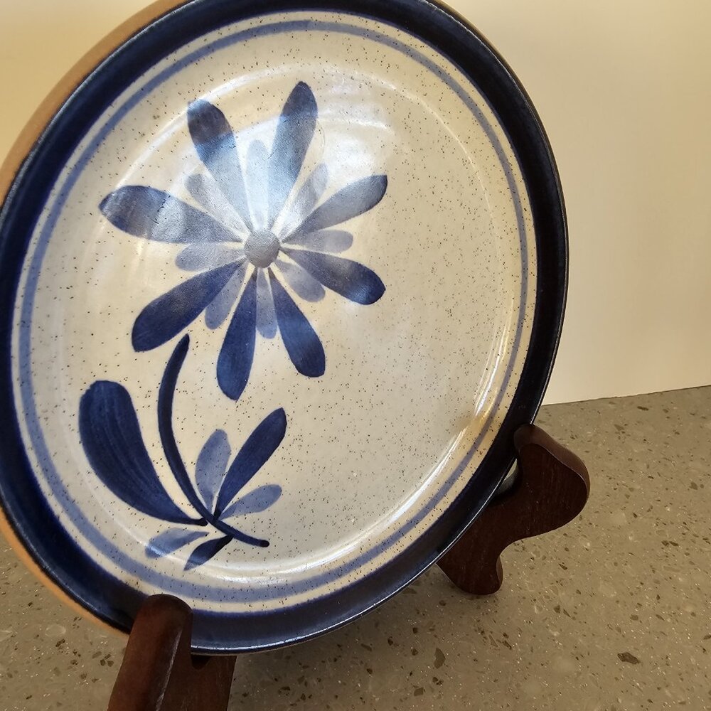 Stangl Roxanne 8 Inch Plate - Picture 2 of 4